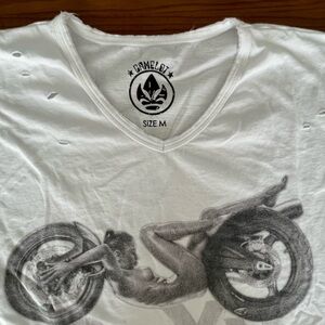 Vintage Sexy White Graphic Tee by Camelot